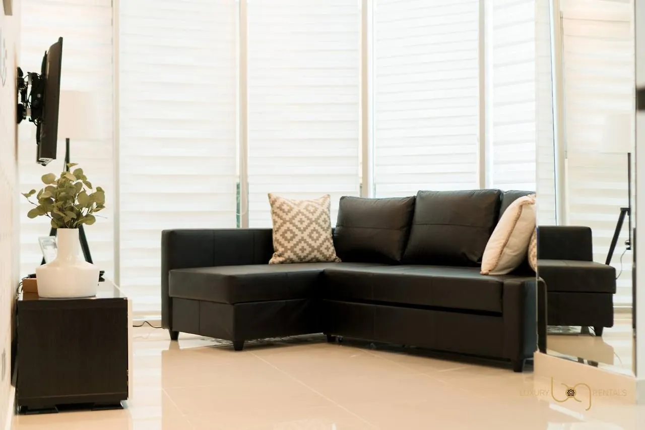 Gorgeous Condo Downtown Roof-Deck & Gym Santo Domingo Apartment